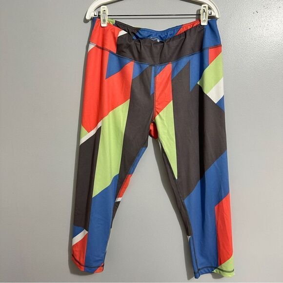 MTA sport 3/4 length colorful leggings. Size XL - Picture 1 of 5